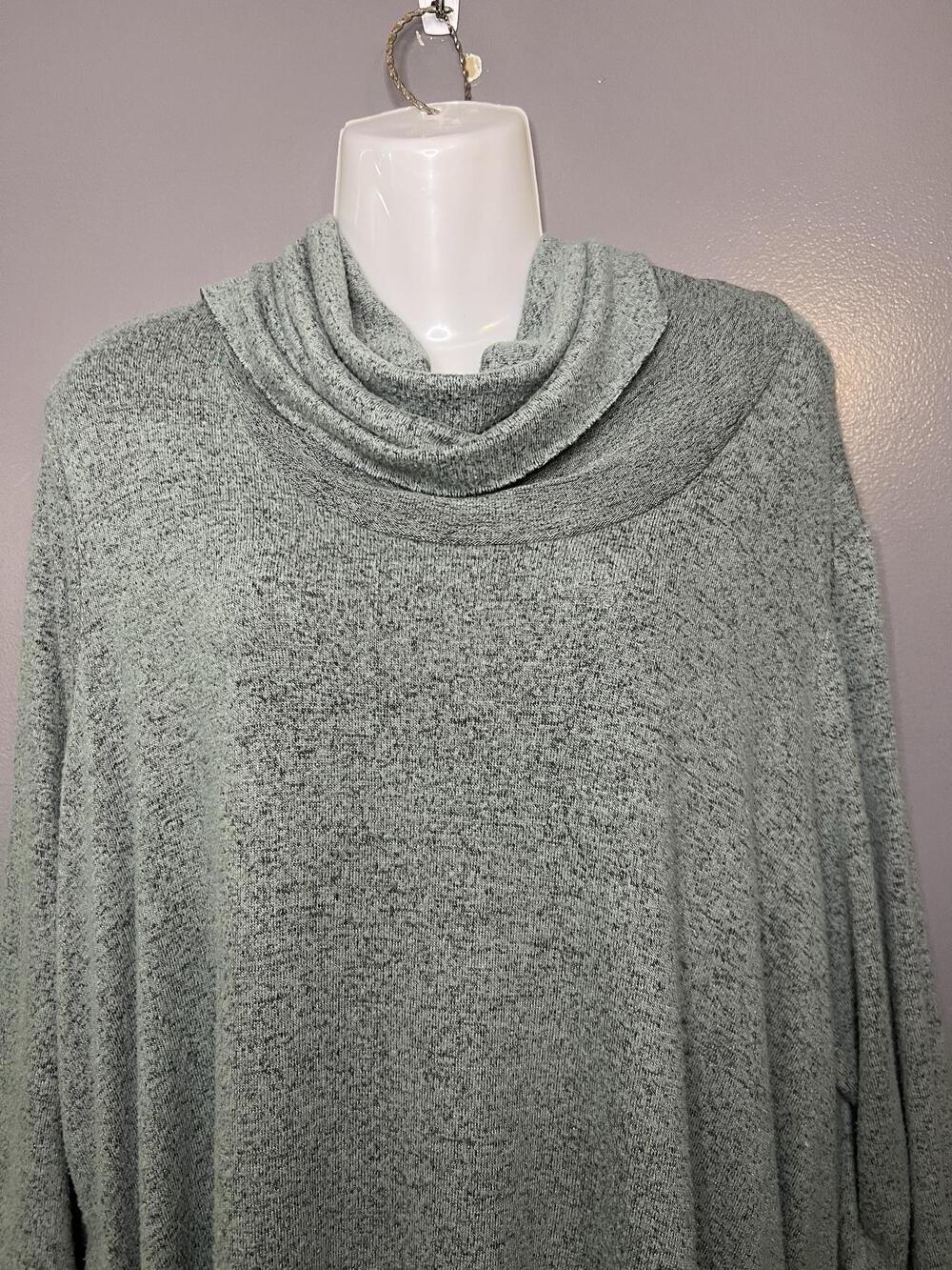 Cupio Sweater Tunic Womens 2X Green Cowl Neck 3/4 Sleeve Side Button Knit